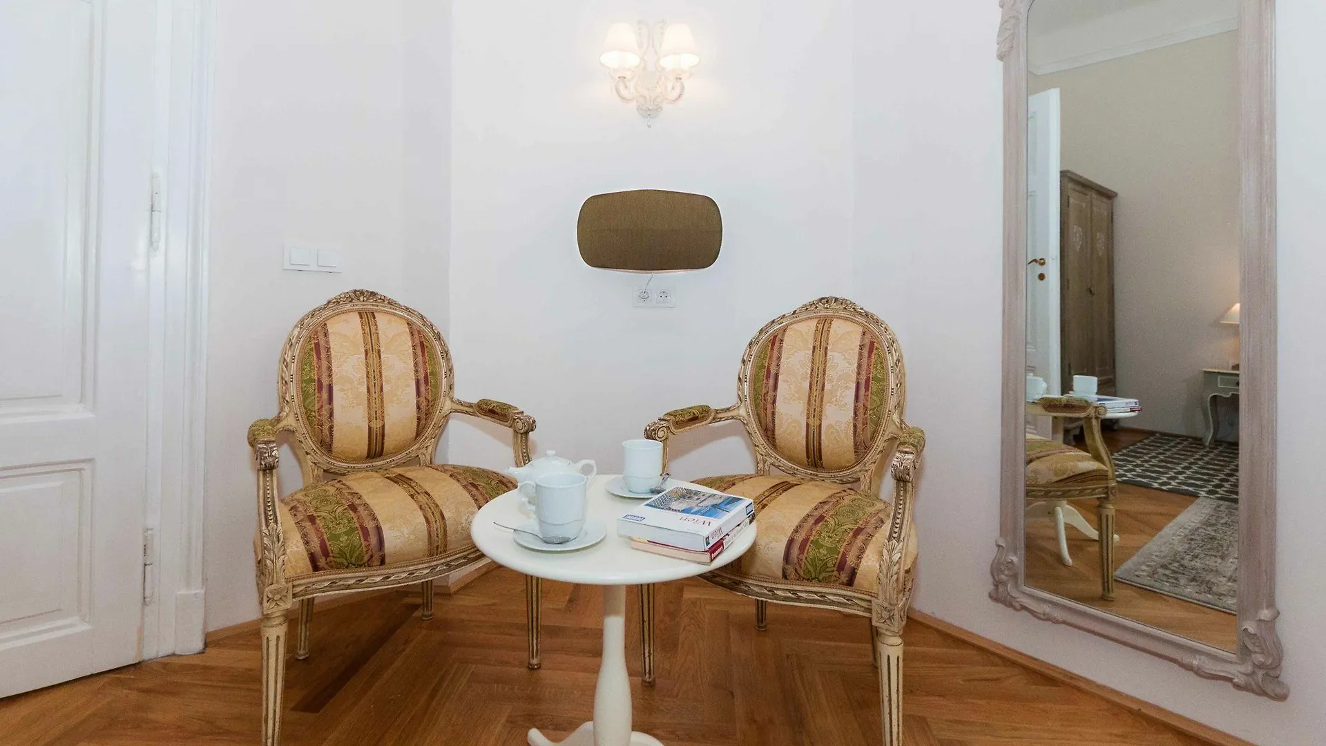 Elegantvienna Apartment